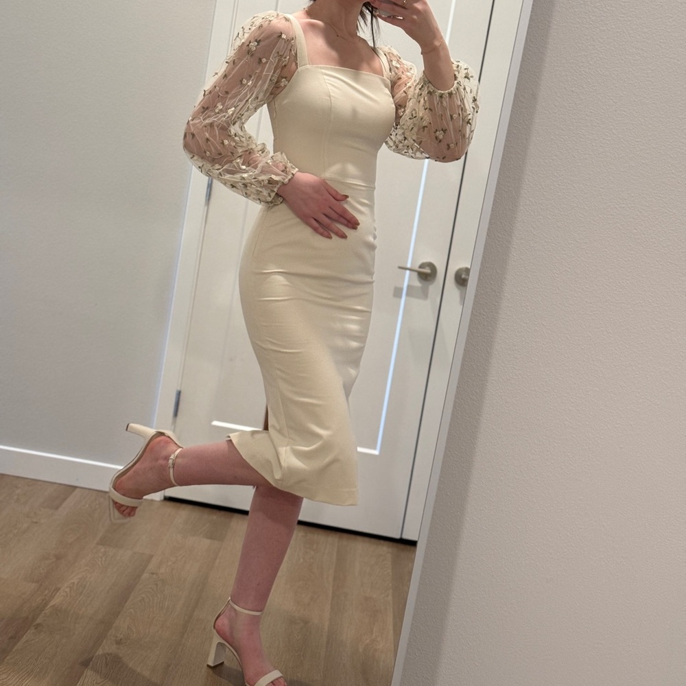 🔥Lichi Cream Sheath Midi Dress with Puff Sleeves in Perfect condition 🔥